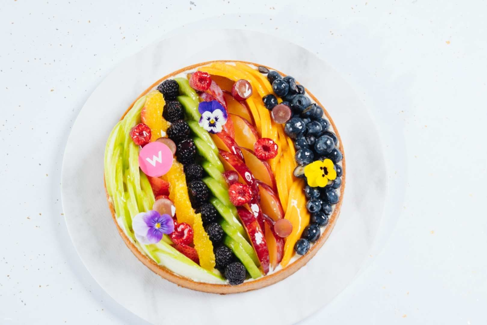 W Hong Kong | Cakes & Pastries | Hotel Cake Takeaway & Pickup Specials 2025 - Photo 1 of 9